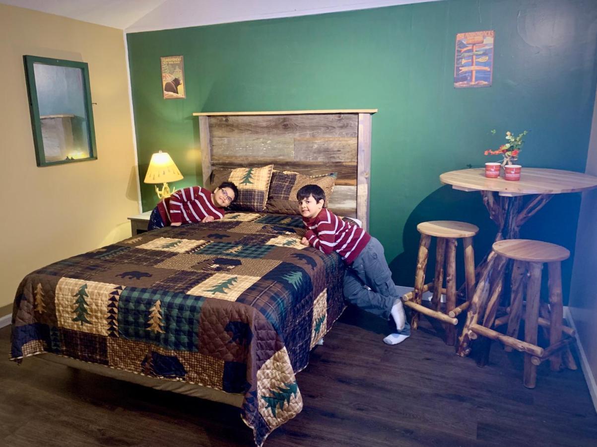 Motel Montreal Lac George Extérieur photo